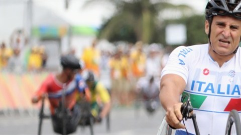 Alex Zanardi es un verdadero gigante y con sus tres oros en Rio 2016 lo reitera.