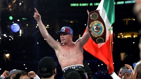 Saúl 'Canelo' Álvarez se engalla aún más y reta a Golovkin.