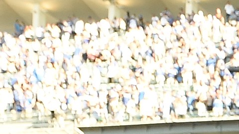 El manager Dave Roberts, aquí en su celebración con los fans el pasado domingo en Dodger Stadium, ha tenido éxito contra Washington en su primera temporada.