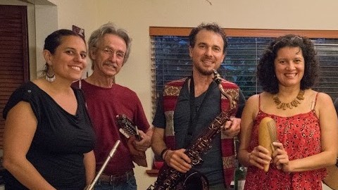 Madelina y Los Carpinteros, grupo que hace su debut en Berkeley el 30 de septiembre.