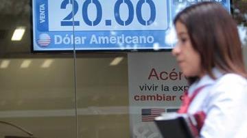 Se espera una fuerte volatilidad en la moneda mexicana./Efe
