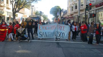 El 22 de septiembre de 2016 en San Francisco y otras ciudades de la Bahía y del país se marchó contra los desalojos y para exigir freno al alza de alquileres y la construcción de vivienda asequible sin desplazar a la población de sus barrios.