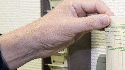 Los negocios están en pie de guerra por el aumento de las regulaciones laborales./Shutterstock