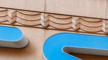 En foto de archivo de 2016, los trabajadores de la costura exigen mejores salarios a Ross.