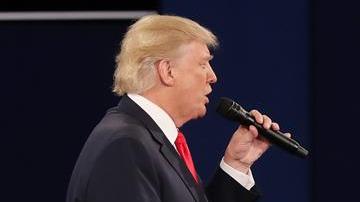 Una escena del segundo debate presidencial, uno de los más acalorados de la historia de Estados Unidos. El tercero y último será en Las Vegas el próximo miércoles 19 de octubre