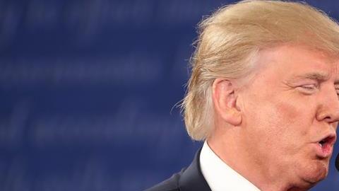 Donald Trump ha sido objeto de innumerables memes y chistes, pero los mensajes de odio que ha lanzado continuamente no son ninguna broma (Foto: EFE)