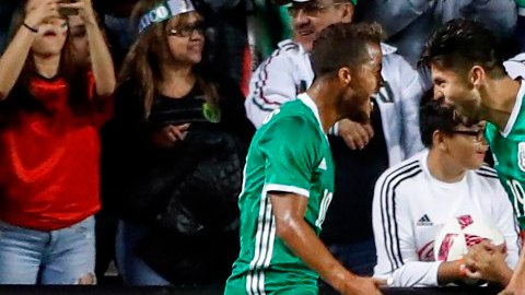 Oribe Peralta anotó el gol solitario para el Tri ante Panamá.