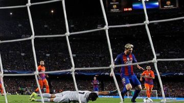 El primer gol de Messi ante el Manchester City.