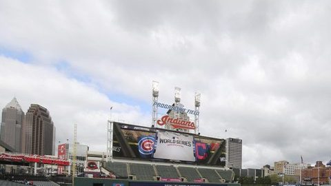 El escenario de Progressive Field ya está listo para recibir a Indios y Cachorros.