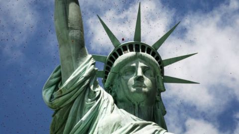 Los militantes de ISIS buscan derribar la Estatua de la Libertad utilizando bombas en ollas a presión