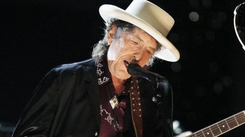 Bob Dylan sobre el escenario: el ahora Nobel está de gira de manera casi ininterrumpida hace años.