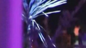 Otro hombre fue arrestado tras querer enfrentarse con agentes de la Policía de Burbank.