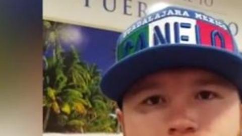 Saúl 'Canelo' Álvarez a su llegada a Puerto Rico.