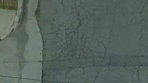 La Policía de San Gabriel está en busca del sospechoso.