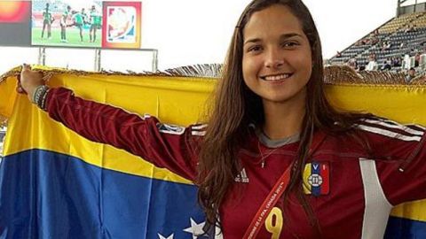 Deyna Castellanos, jugadora de Venezuela, anotó un doblete impresionante frente a Camerún en el Mundial Sub 17 de Jordania.