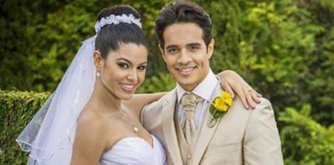 Él vive y trabaja en Nueva York, mientras ella presenta el reporte del tiempo en un noticiero de Telemundo.