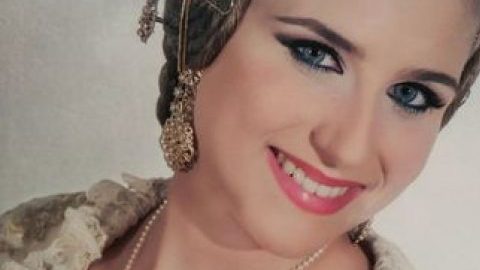 Monsalvatje contestó que va “rasuradita” con el inglés.