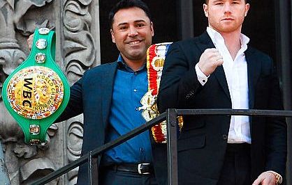 Oscar De La Hoya y Canelo Álvarez.