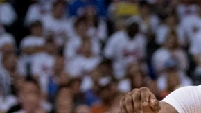 Manu Ginóbili se dispone a iniciar otra temporada con los Spurs.