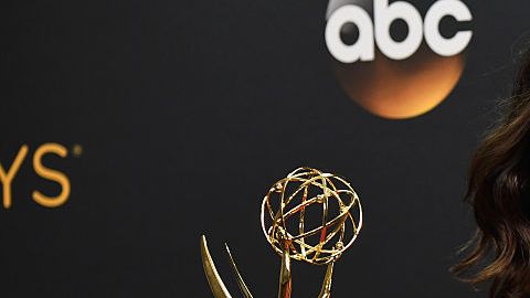 Julia Louis-Dreyfus posee seis premios Emmy por su papel en la serie Veep.