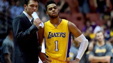 Con Luke Walton como entrenador y D'Angelo Russell como guardia armador, los Lakers tratarán de despertar tras años vergonzosos.