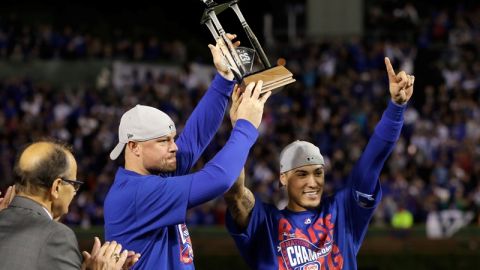 Javier Báez y Jon Lester compartieron el MVP de la Liga Nacional.