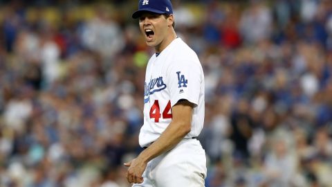 Rich Hill dejó sin carreras a los bateadores de 
los Cachorros.