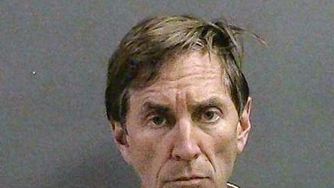 Jeffrey Scott Jones, de Huntington Beach, fue condenado por violar a una familiar de trece años de su novia.