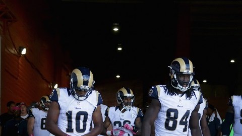 Jeff Fisher, coach de Rams, espera que el equipo se adapte rápido a la diferencia de horas .