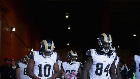 Jeff Fisher, coach de Rams, espera que el equipo se adapte rápido a la diferencia de horas .