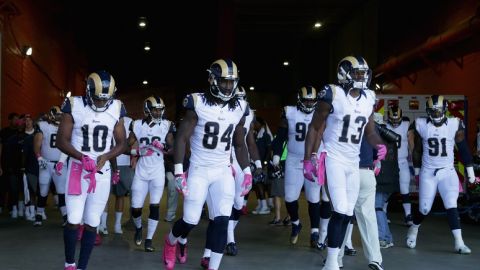Jeff Fisher, coach de Rams, espera que el equipo se adapte rápido a la diferencia de horas .