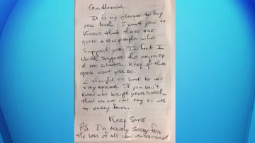 La carta que redactó el cliente anónimo al LAPD.