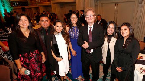 Alumnos de CSUN que durante 9 semanas contaron las historias más importantes de los 90 años de La Opinión.