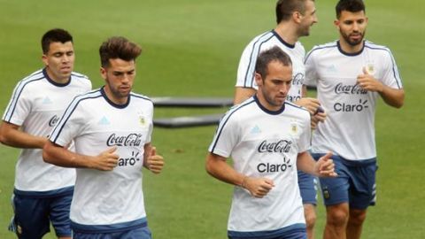 Un triunfo, dos empates y dos derrotas acumula Argentina desde la llegada del seleccionador de Argentina, Edgardo Bauza.