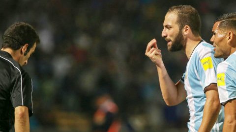 Argentina no solo tendrá que lidiar en Belo Horizonte contra Brasil, sino con un árbitro chileno que podría perjudicarlos.