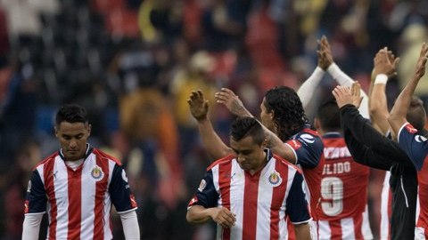 Chivas tiene buena oportunidad de quedarse con este Clásico.
