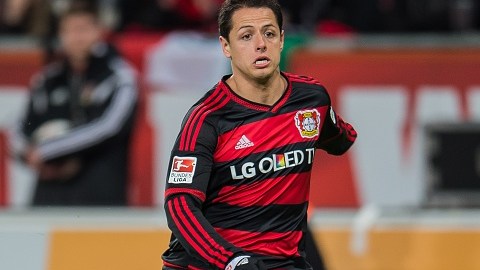 Chicharito entró de cambio y siguió sin anotar gol.