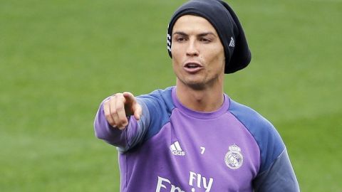 Cristiano Ronaldo será 'merengue' por un lustro más.