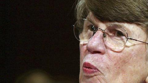 Janet Reno, la primera mujer en ocupar el cargo de fiscal general de EEUU, falleció a los 78 años de edad tras batallar contra el mal de Parkinson´s desde 1995.