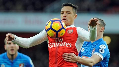 El chileno Alexis Sánchez salió inspirado este domingo al Emirates Stadium.