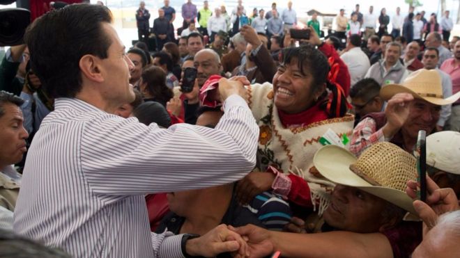 Especialistas creen que Peña Nieto paga el costo por la crisis de gobernadores.