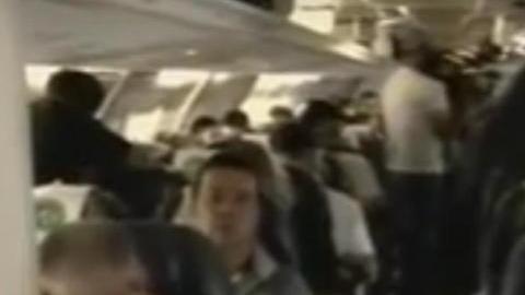 La televisión boliviana grabó un documento estremecedor a minutos de que el avión siniestrado de la empresa Lamia despegara de Santa Cruz.