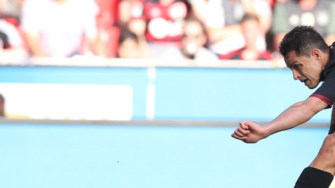 Chicharito con el Leverkusen