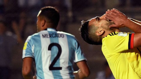 Argentina vence 3-0 a Colombia