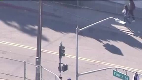 Decenas de estudiantes han vuelto a abandonar las aulas para mostrar su descontento con el resultado de las elecciones.