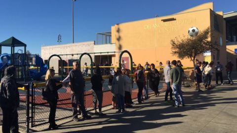 En el centro recreacional de Delano, se reportan contratiempos.