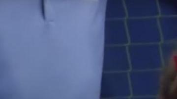 La recogepelotas croata se quiso hacer la valiente, pero 'Delpo' se dio cuenta y la consoló.