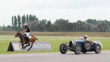 Carrera entre yegua y Bugatti