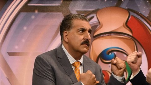 Fernando Fiore y Alexi Lalas se divierten en las transmisiones.