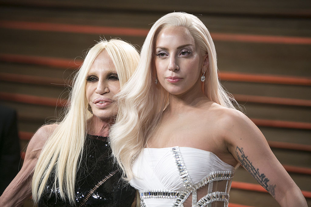 Lady Gaga y Donatella Versace